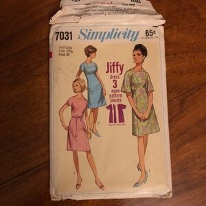 Simplicity 7031 Vintage 1960s Sewing Pattern Sheath Dress
